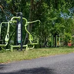 Mobil Avec Terrasse Pour 6 Personnes - Api-1-52-381