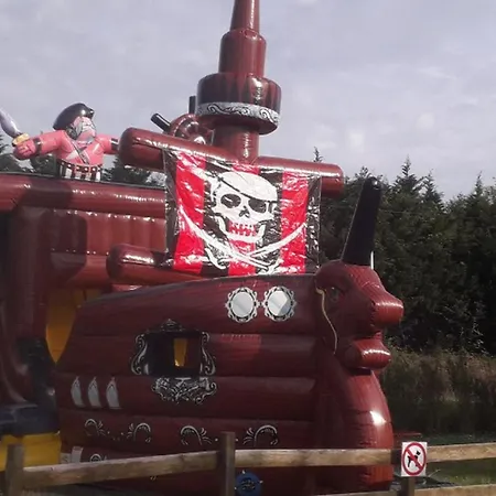 Mobil Avec Terrasse Pour 6 Personnes - Api-1-52-381 Camping