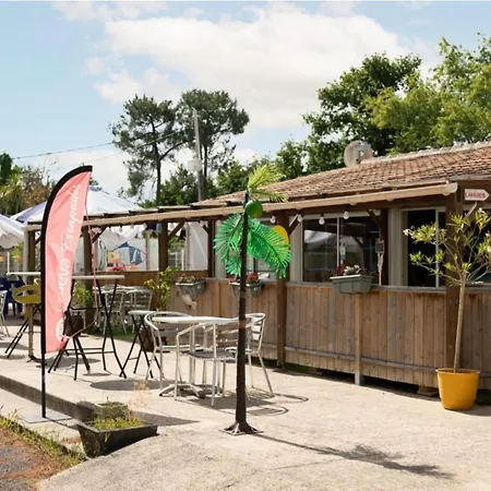 Mobil Avec Terrasse Pour 6 Personnes - Api-1-52-381 Camping Saint-Sornin (Charente-Maritime)